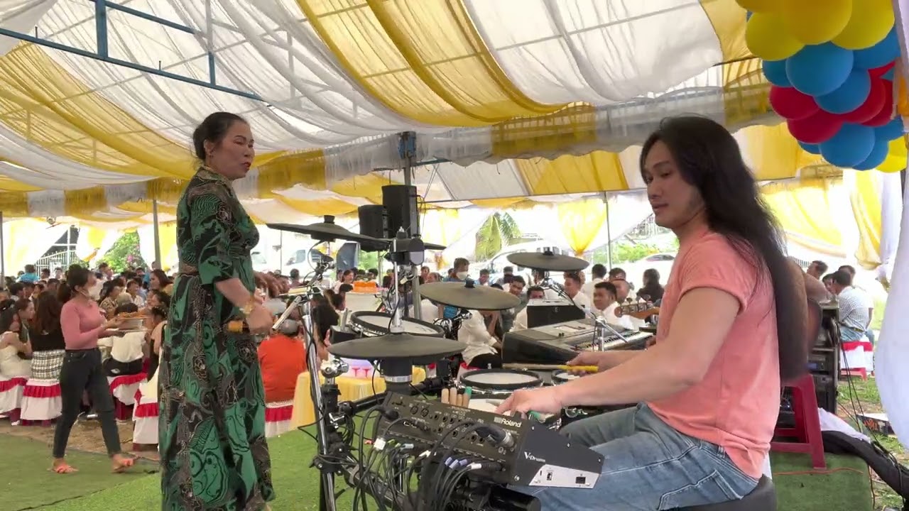 Liên khúc cha cha cha || mời bạn nghe drum thiên tài biểu diễn trống nghe có sướng tai không?