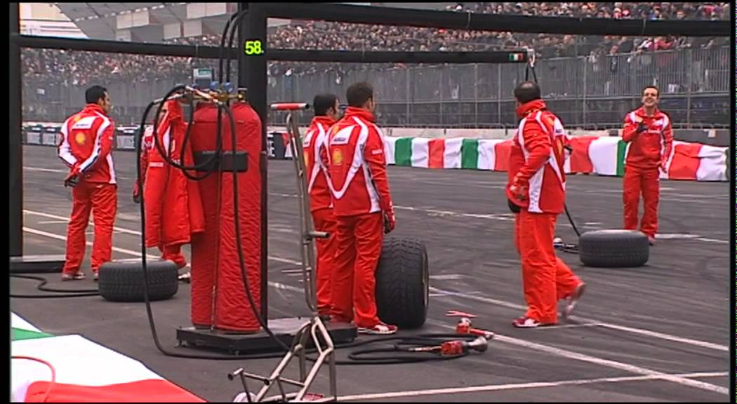 Motor Show Bologna 2011 - Scuderia Ferrari F1 Pit Stop