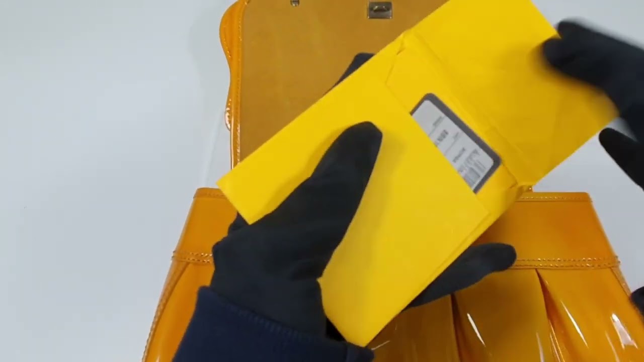 FENDI packing video Orange