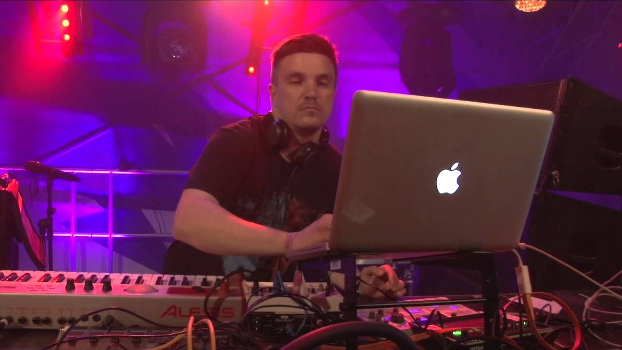 Dave Storm live @ Red Bull Stage, Positivus Festival 2015
