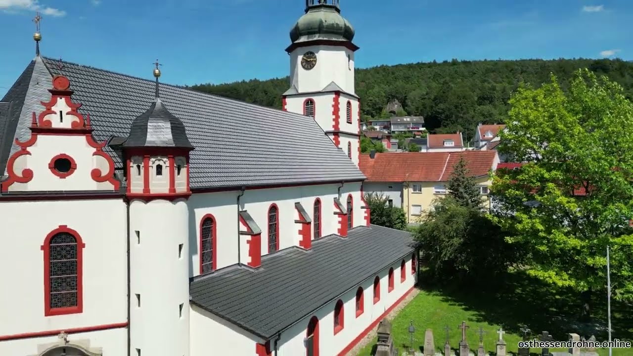 Bad Salzschlirf (Hessen) Luftaufnahmen vom Kurort aus 2024 - Osthessen Drohne