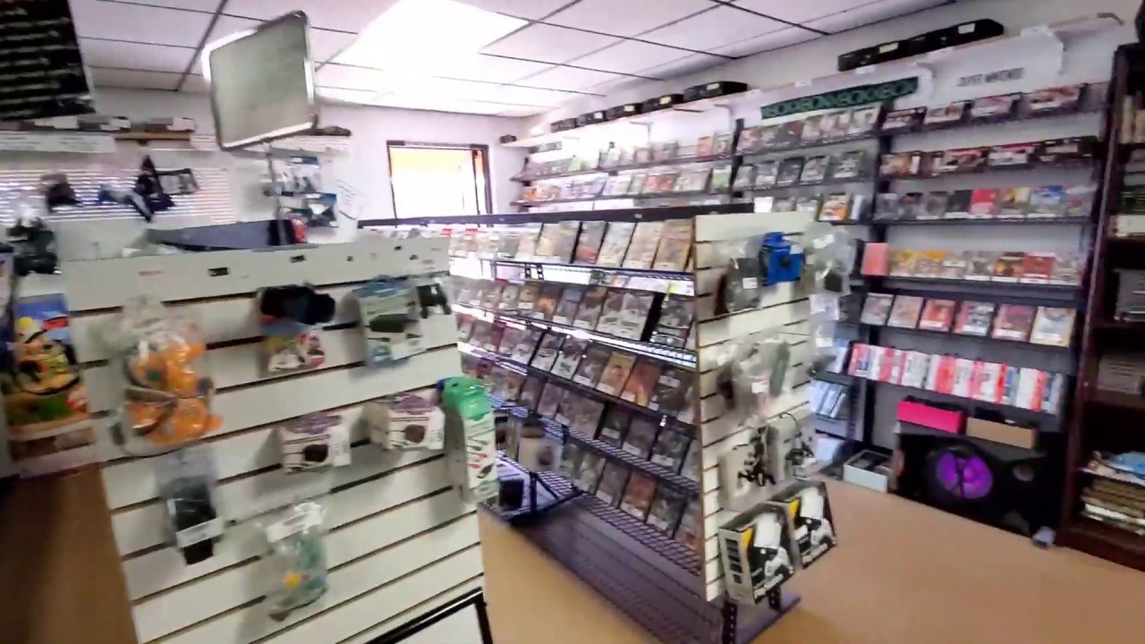Video Game Store VLOGS #33 Rare games in the store