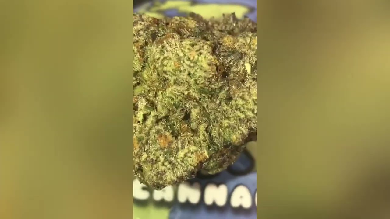 Marshmallow OG Strain Review (Smk Brk 420)