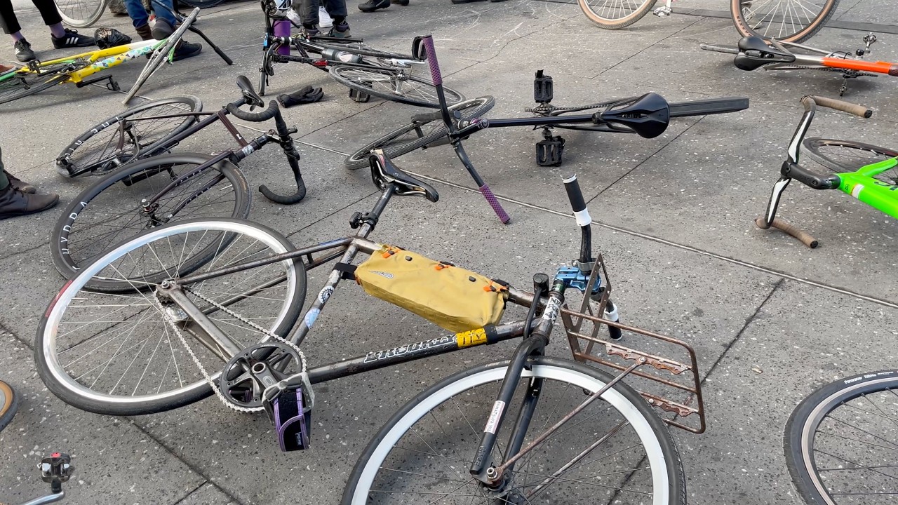 Fixed Gear NYC | Icy AlleyCat Race 2025