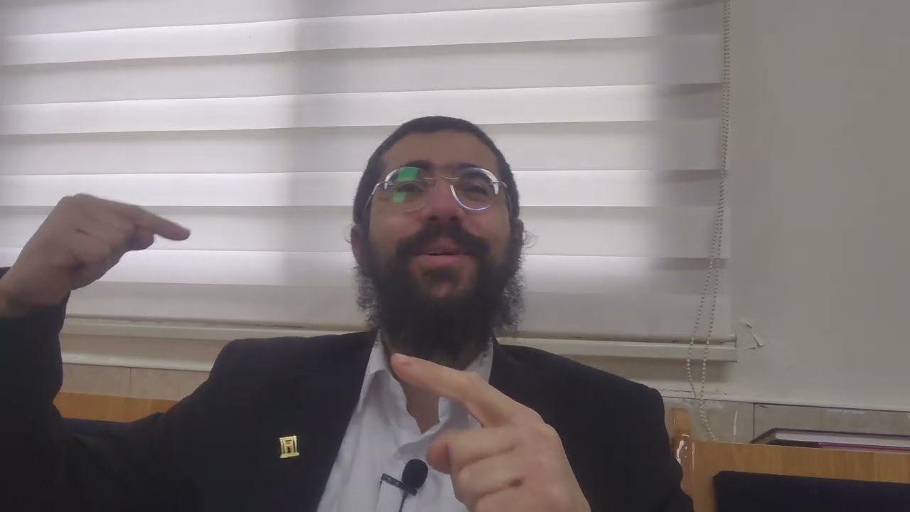 ואתה תצוה את בני ישראל. ואתה הקרב אליך. למה מתאמצים לא להזכיר את משה רבינו בפרשתנו?