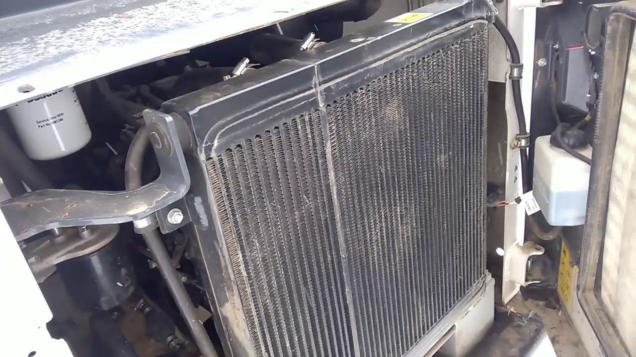 BobCat (китайский аналог) S18 EARTHFORCE. Обзор печки