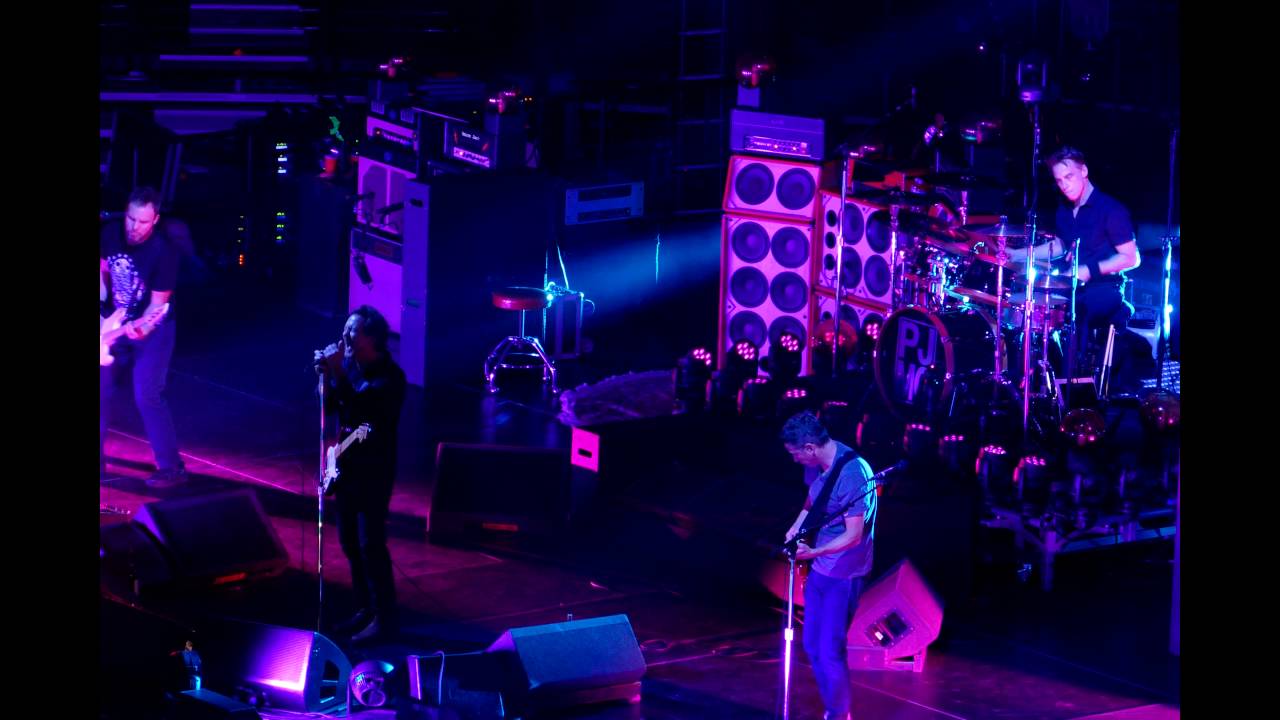 Pearl Jam - W.M.A. - Greenville (April 16, 2016) (4K)