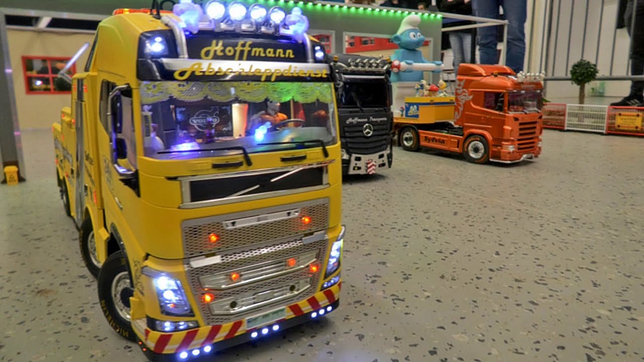 RC Trucks, loading dump trucks, forklift work and more.-Chemnitzer Modelltage 2025 part 4