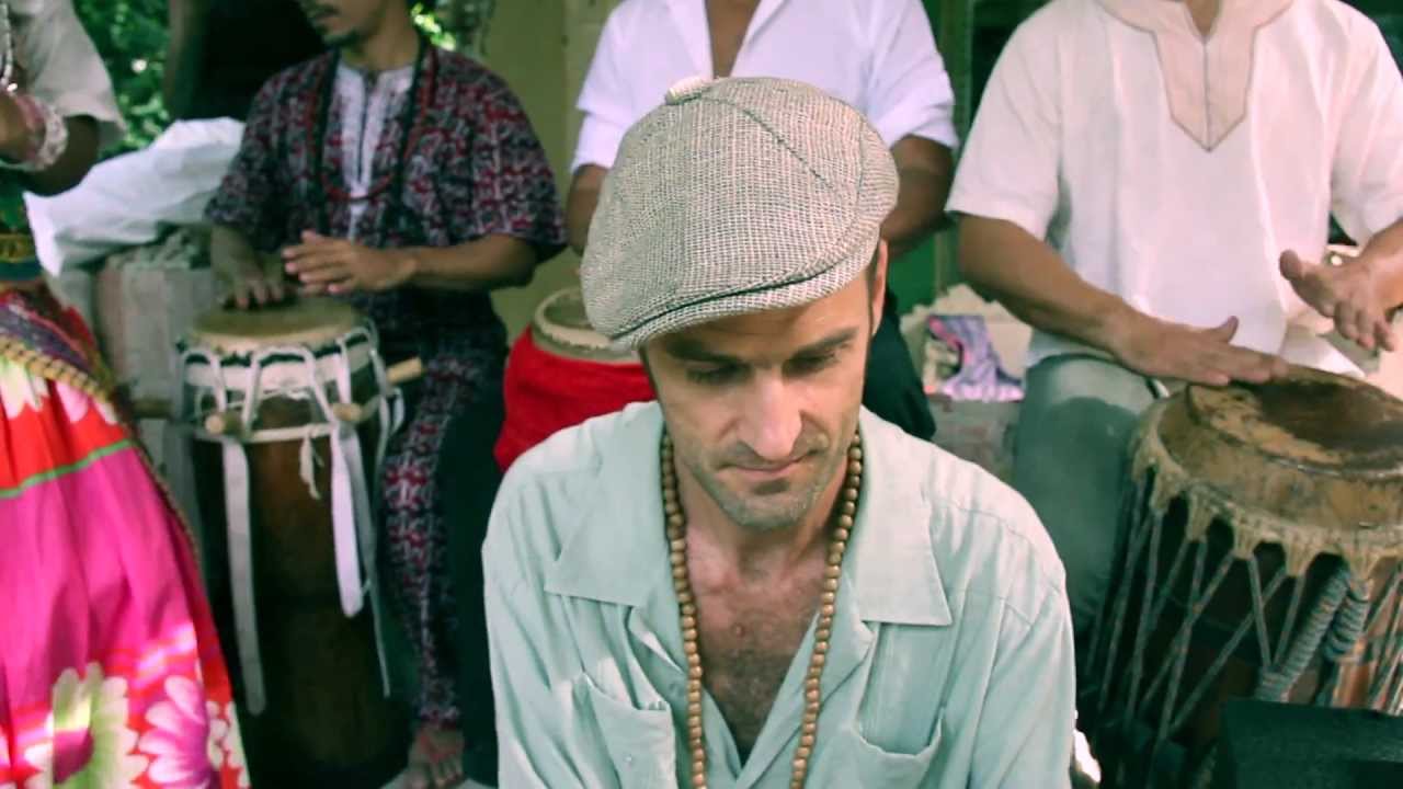 Maga Bo - No Balan&ccedil;o da Canoa feat. Ros&acirc;ngela Macedo and Marcelo Yuka