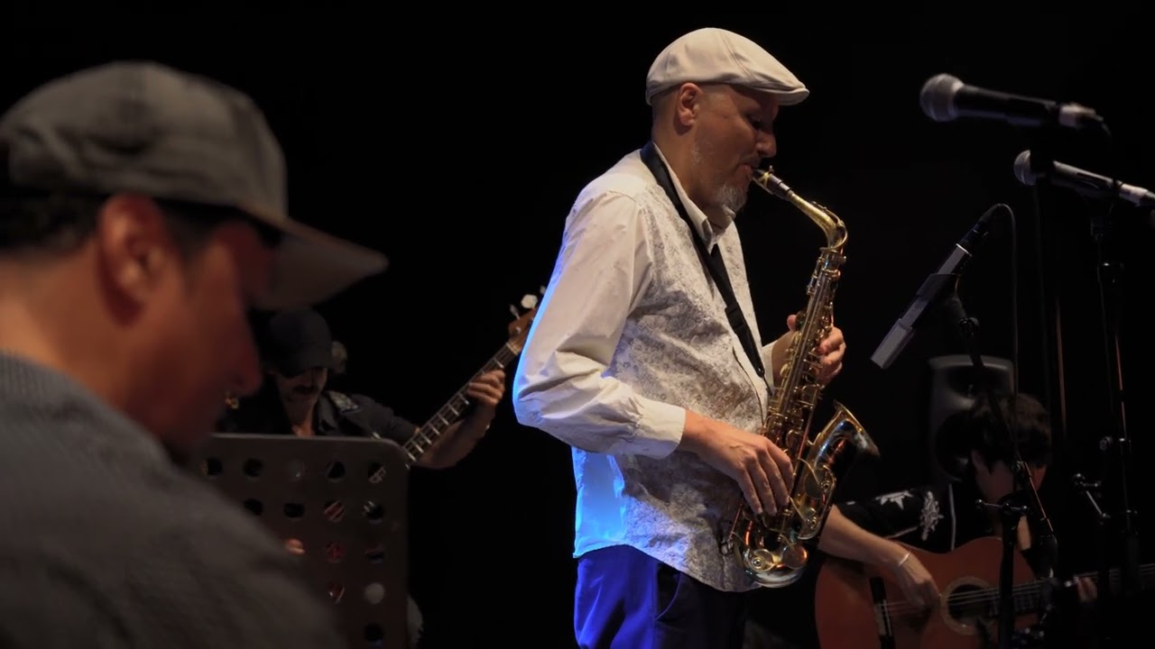 Sinouj (feat. Antonia Jiménez) : Essaouira, live at Sala Villanos