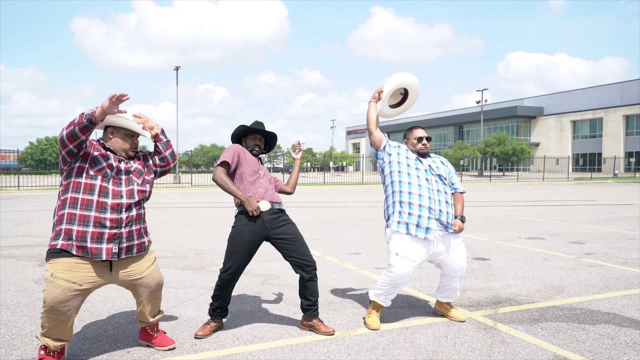 When You Link Up With Your Favorite Cousins At The Quinceanera (Tio Choko)