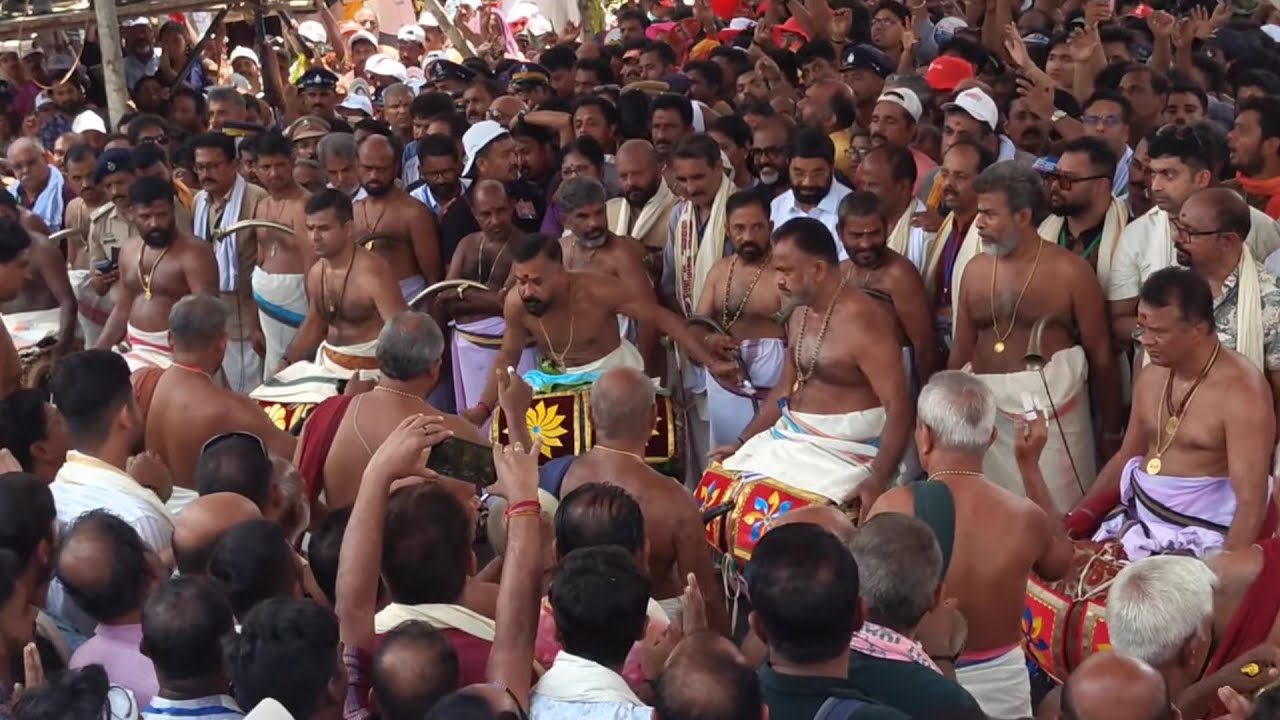 Madathil varavu panchavadyam | Thrissur pooram 2025 - Maddala theeru - Kottakal ravi