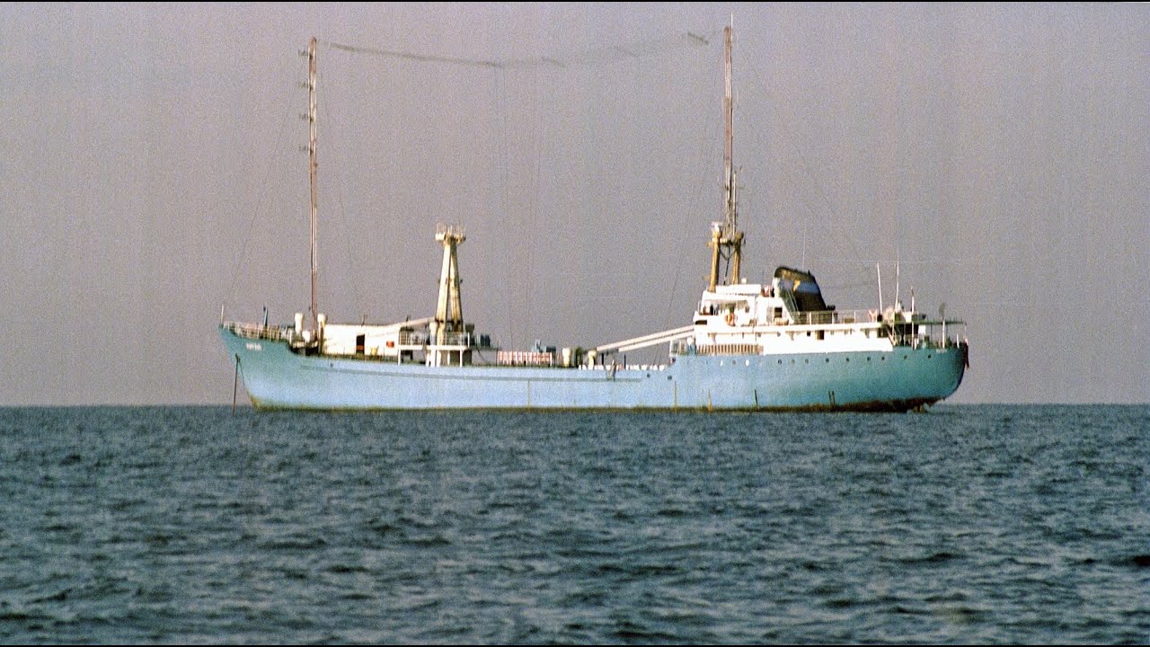 Radio ships off the Israeli coast in 1999