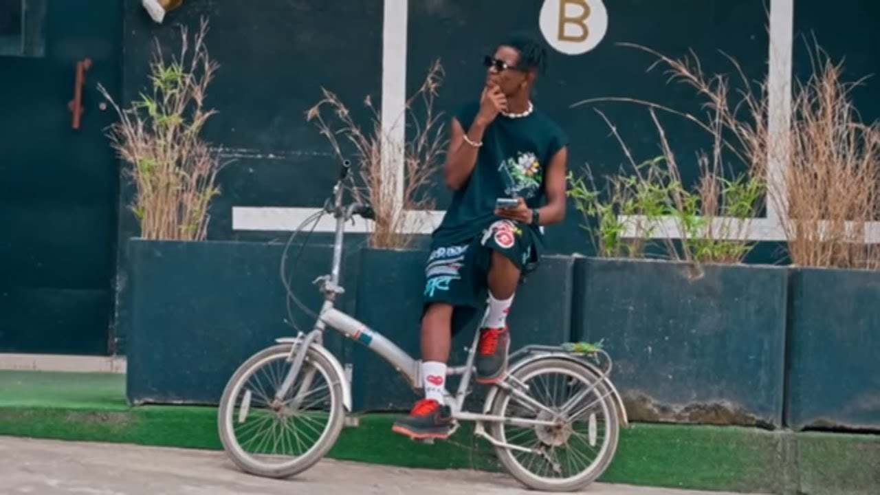 Nwam YA LALA  (clip Officiel )
