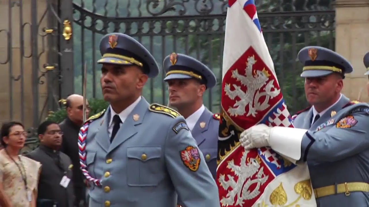 President Kovind accorded ceremonial welcome at the Prague Castle