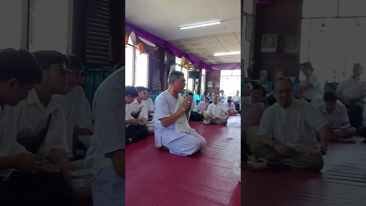 พรเทพ พรทวี ร้องอวยพรให้ อ.ขุนอิน  เนื่องในงานพิธีไหว้ครูดนตรีไทย คณะศิษย์สุพจน์ โตสง่า