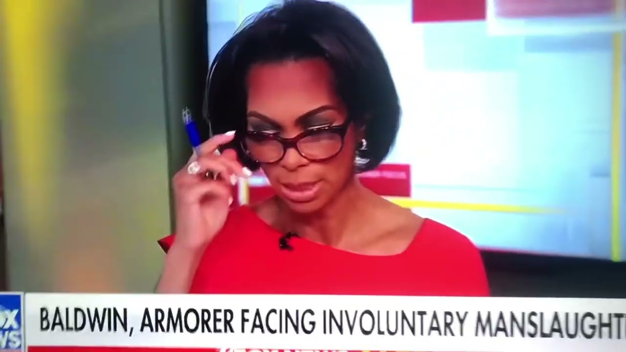 Never talk bad about your MakeUp Artist... TVFail. Hilarious Fox News makeup fail