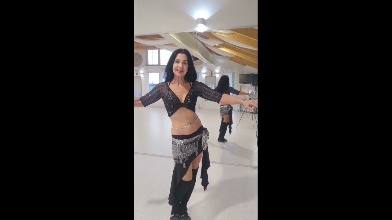 Bellydance Tutorial mit Enussah 8) liegende Acht