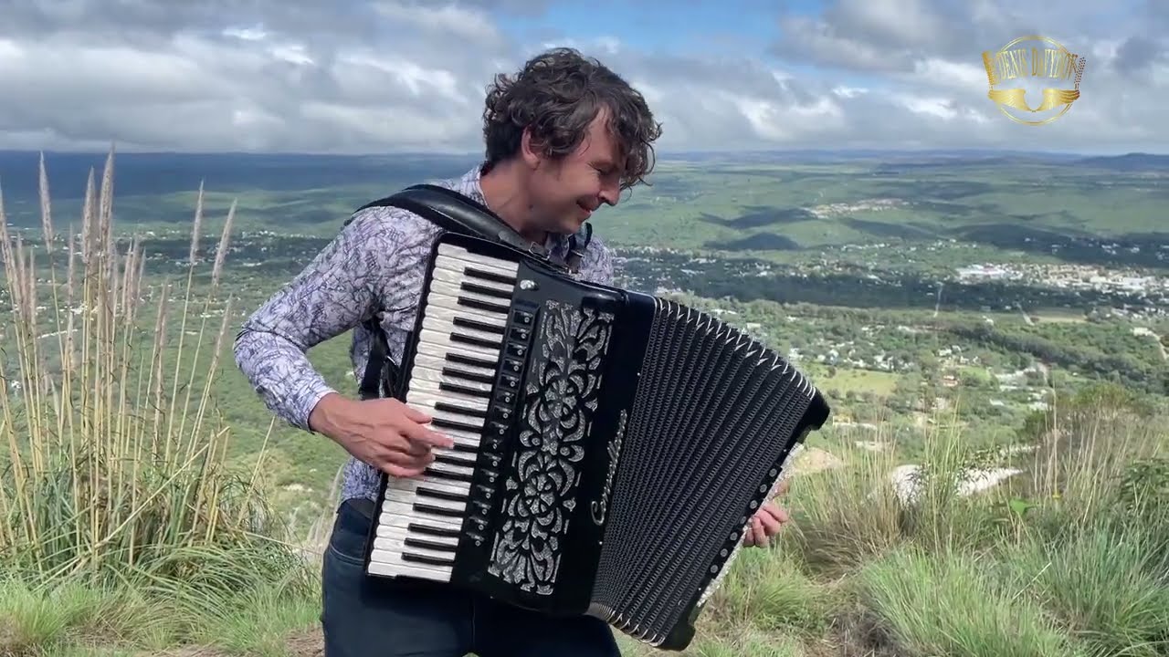 Flight of bumblebee on accordion 