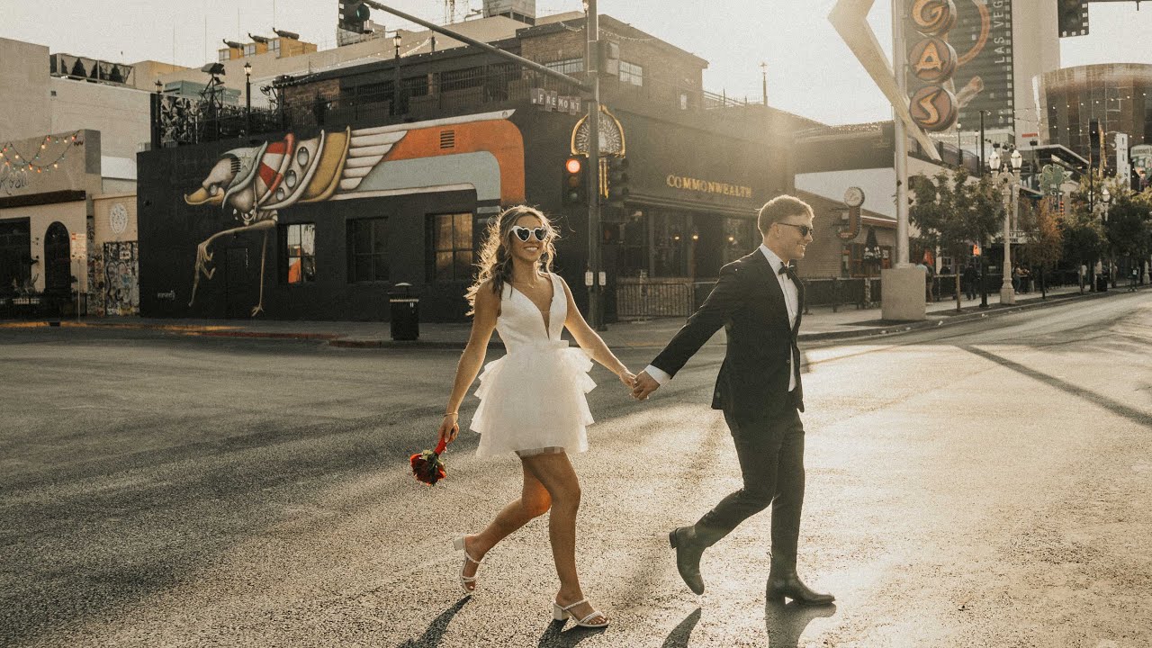 Fun Vegas Wedding at the Little White Chapel