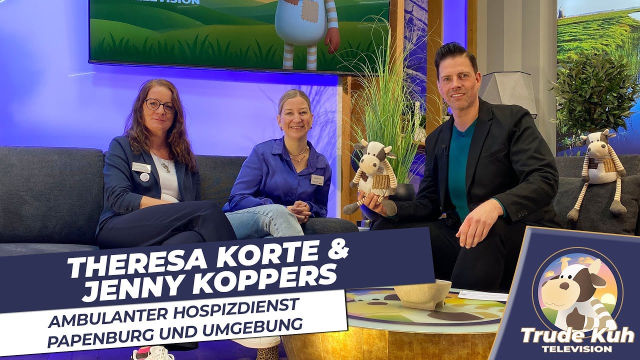 Theresa Korte und Jenny Koppers vom ambulanten Hospizdienst Papenburg und Umgebung bei &bdquo;Trude Kuh&ldquo;