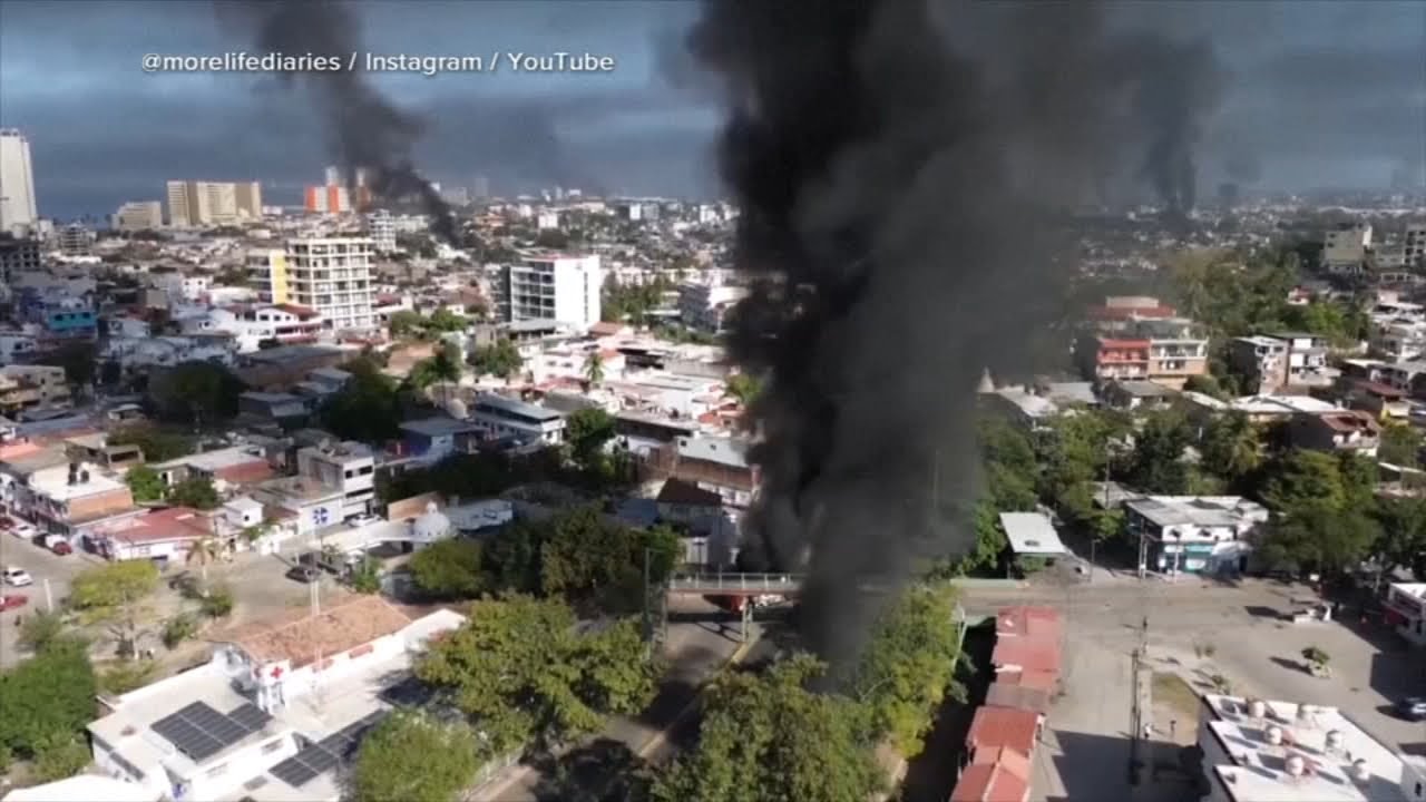 'Explosion' of violence erupts in Mexico as cartel leader 'El Mencho' killed