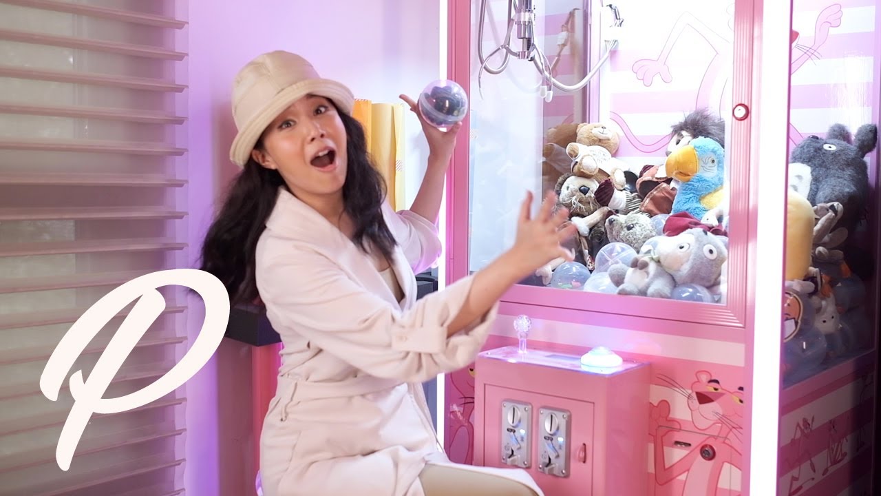 I Bought a Claw Machine! | WINNIE WONG