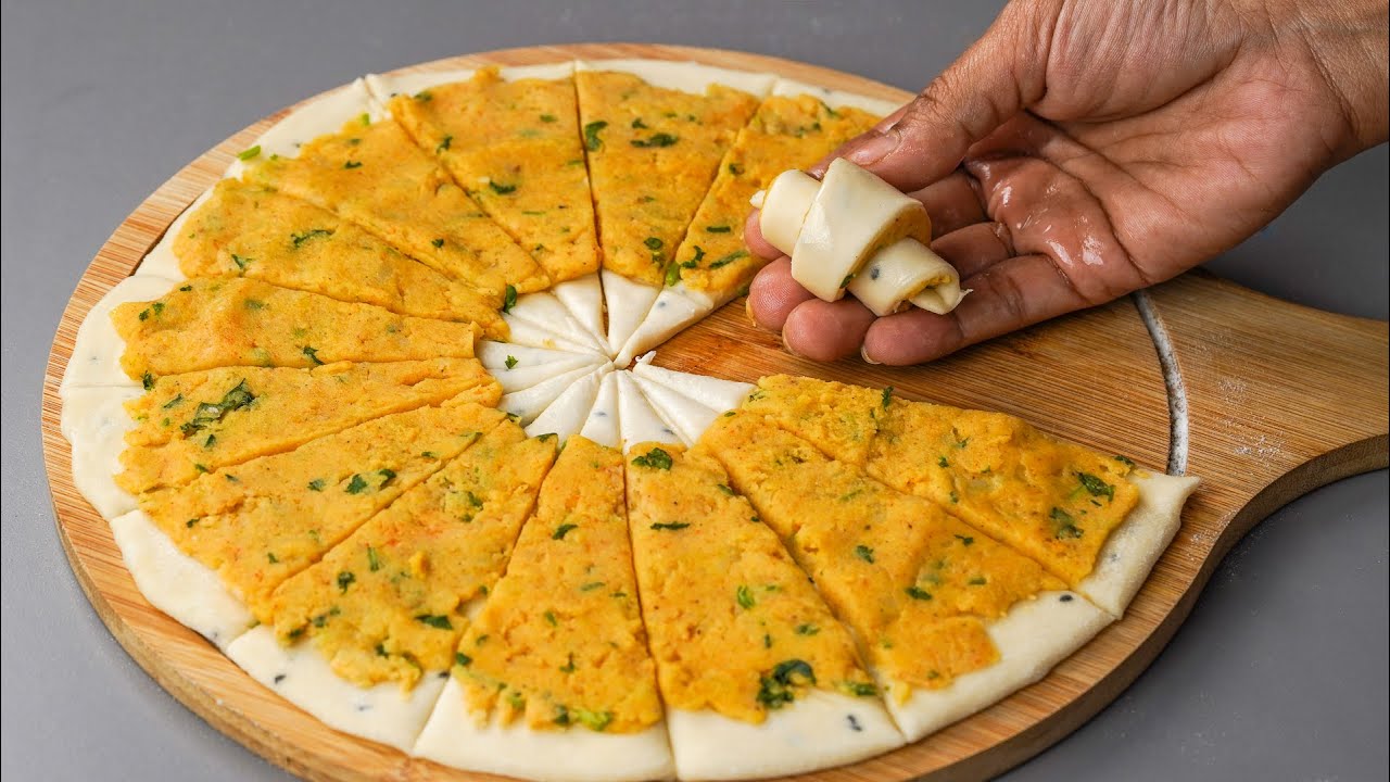 This Is The Most Easy & Delicious Aloo Samosa You Can Make At Home | Potato Swirl Samosa Recipe