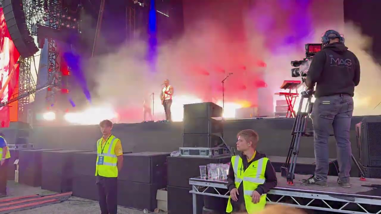 Traps - Bloc Party - Victorious Festival 2025 - Portsmouth - 24|8|25