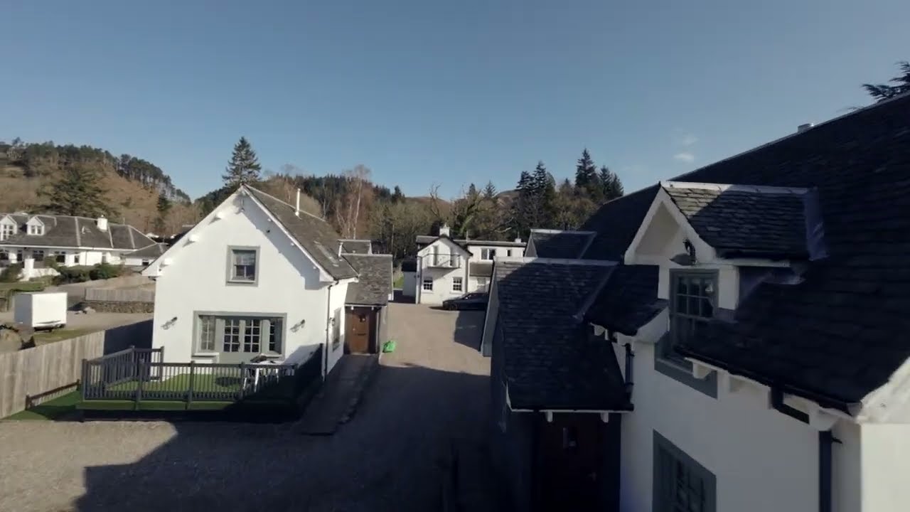 The Oak Tree Inn - FPV Estate One Shot