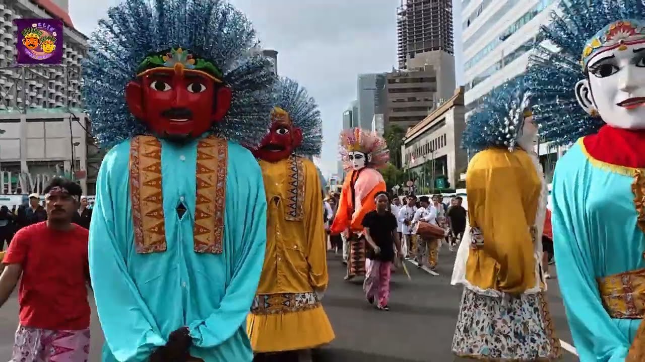 PARADE ONDEL ONDEL DI KARNAVAL SARENDO RENDO 2025 JAKARTA