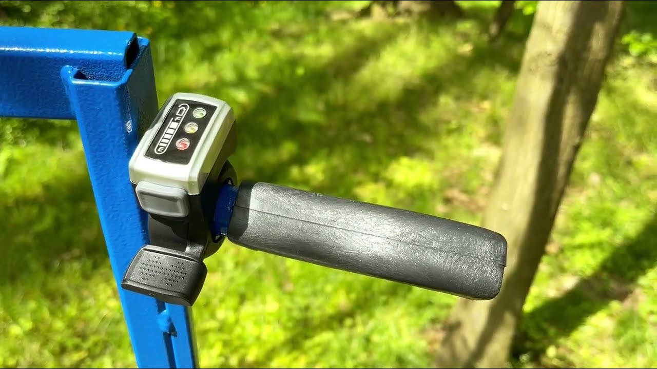 Beehive Lifter with a Removable Battery - new model!