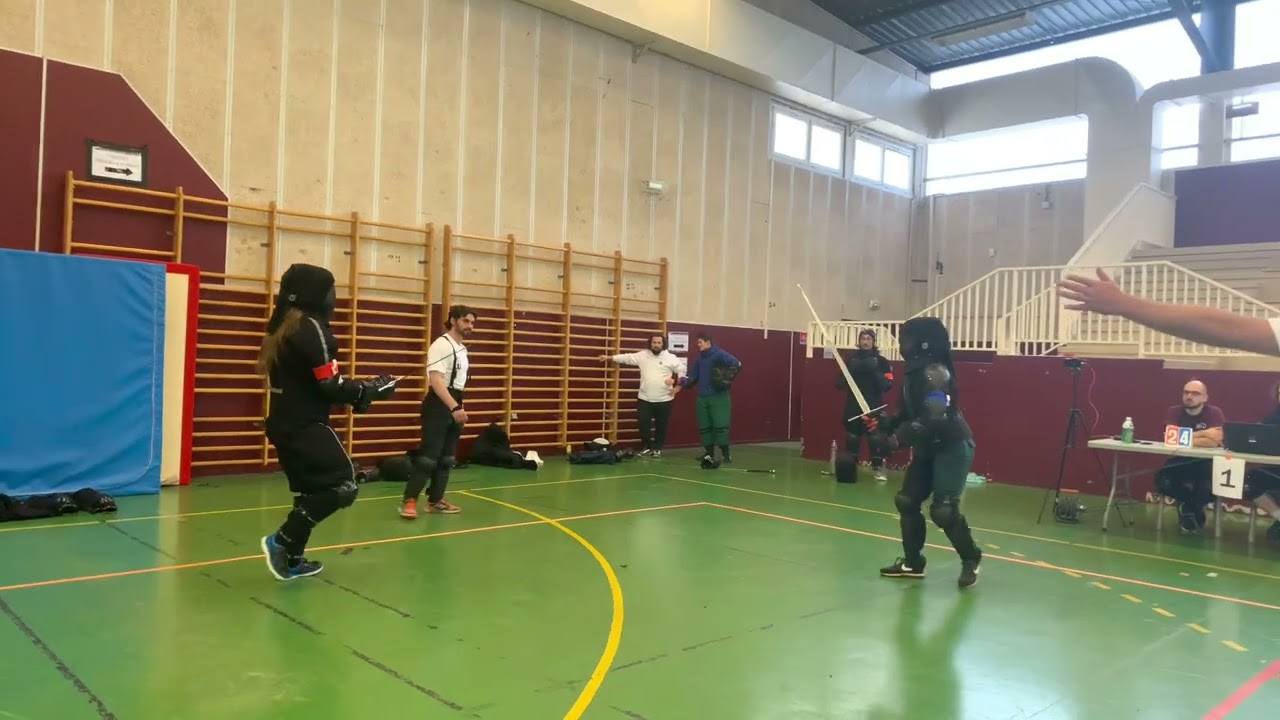 Laury épée longue 1 2
