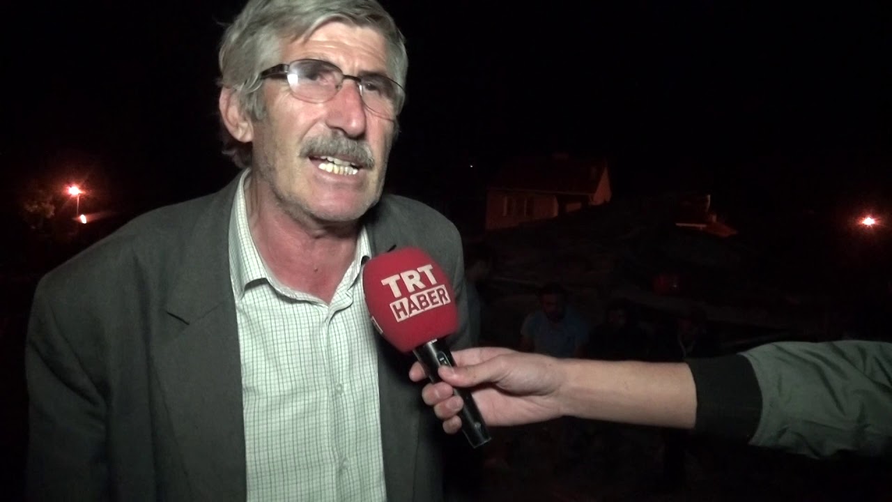 KASTAMONU ARAÇ İLÇESİ KÖKLÜDERE KÖYÜNDE 9 EV TAMAMEN YANDI...