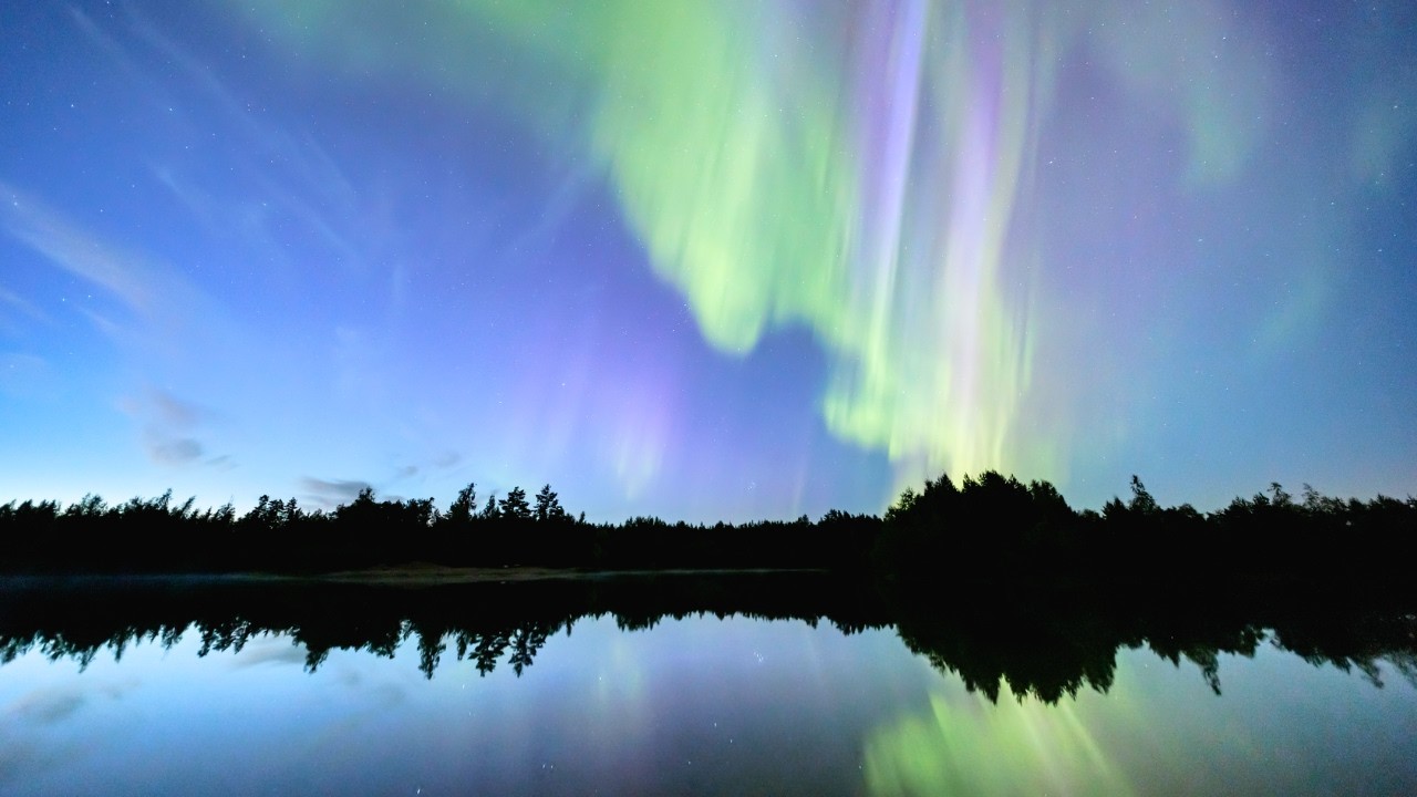 Aurora Borealis in 4K – Northern Lights for Deep Sleep & Relaxation | Live Vol.01