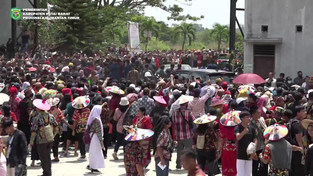 KUNJUNGAN PRESIDEN RI KE KUTAI BARAT DALAM RANGKA FESTIVAL DAHAU KE-24 TAHUN 2023