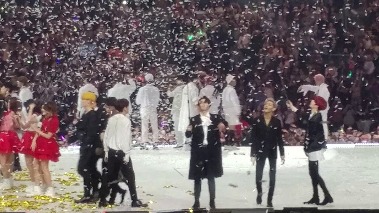 KCON 2017 LA ENDING STAGE - KARD, OH MY GIRL, Wanna One, Heize, Kim Tae Woo, Astro, NCT 127, GOT7