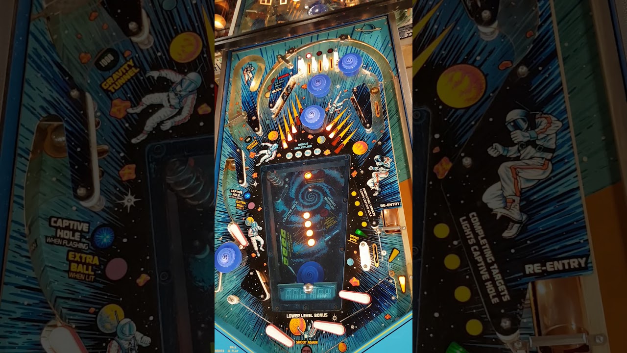 1981 Gottlieb Black Hole Pinball Machine 4 Player Gameplay and Rookie Tutorial