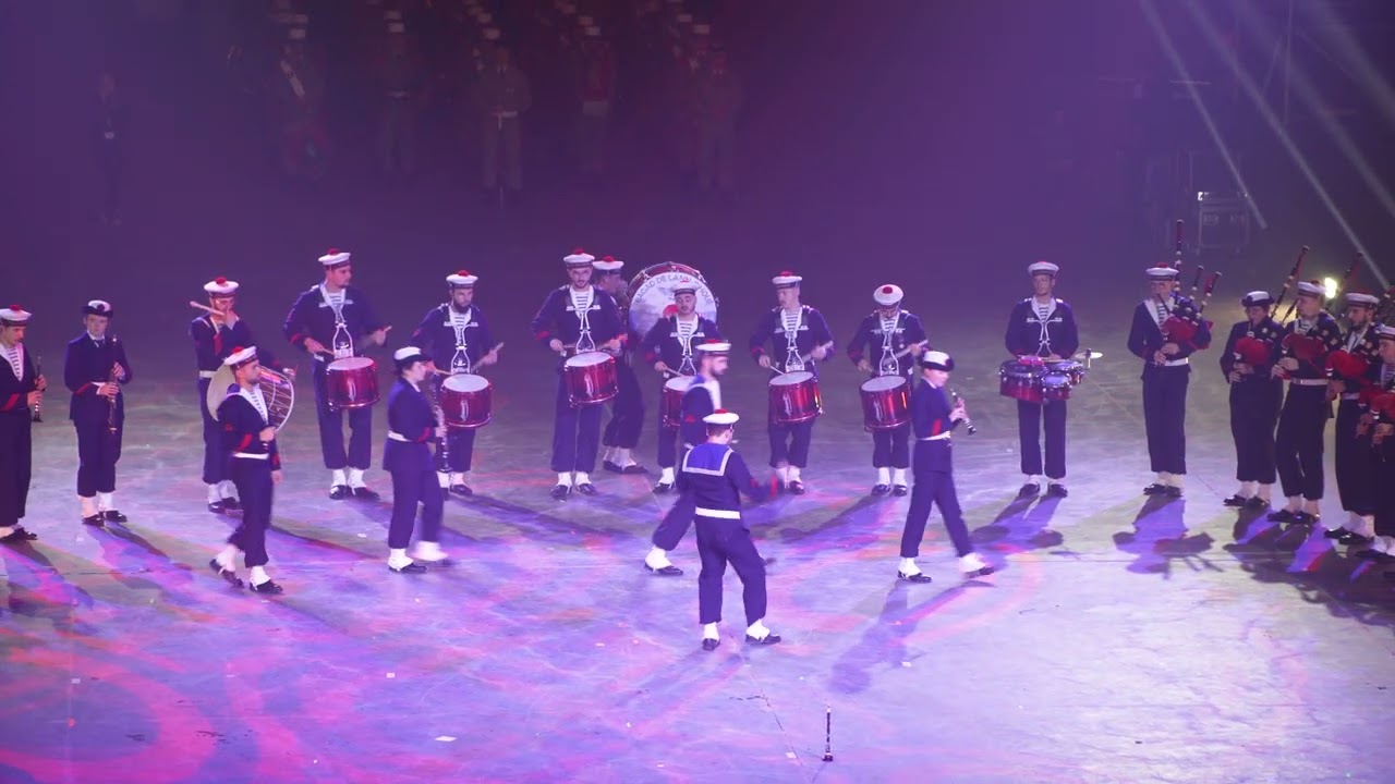 7 Le bagad de Lann-Bihoué