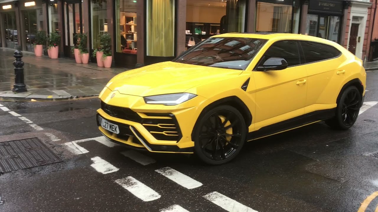 Lamborghini Urus Exhaust Sound And Acceleration | Supercars Of London 2021 | Watch Da Kargo