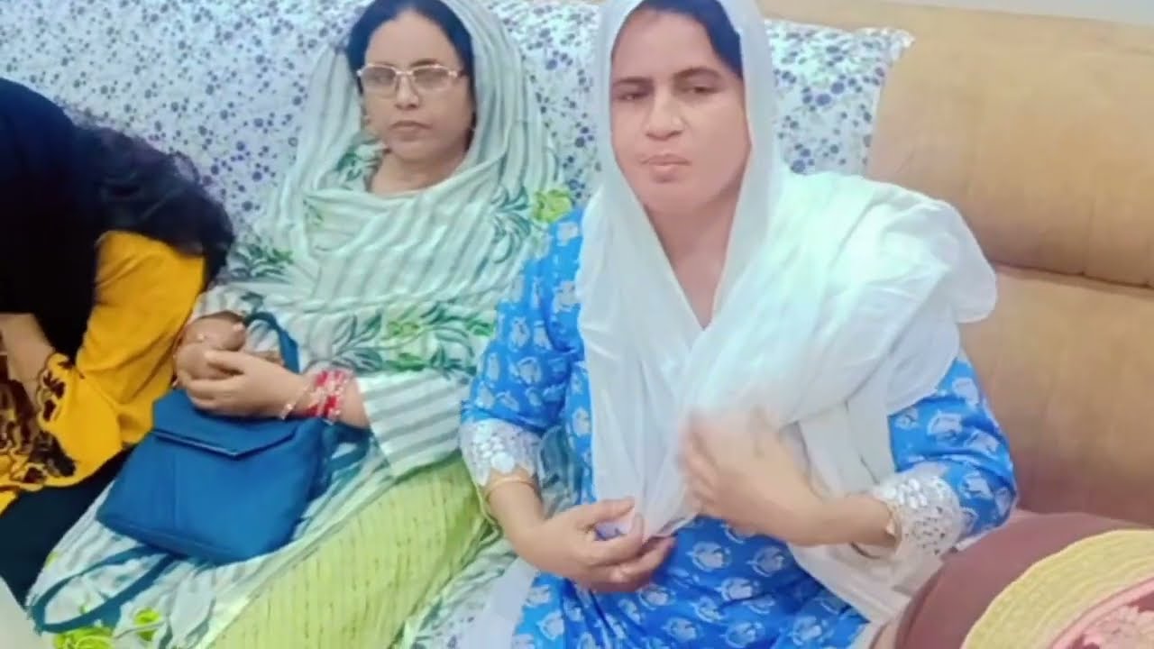 Mashallah Chand Ke 5 tarikh ko imam Hasan Husain ki Mila De mahfil sajai gai hai Anis bhai keyaha