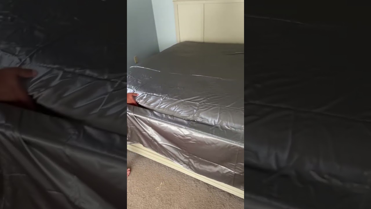 These satin bed sheets are hands down the best! #satinbedsheets #satin