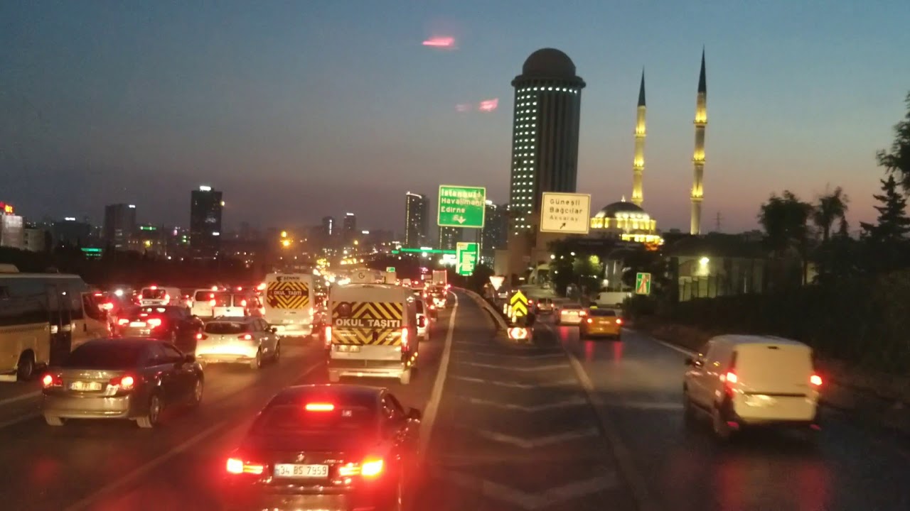 Taksim-Beylikdüzü route by 145T bus. Timelapse