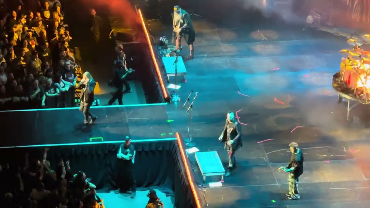 THREE DAYS GRACE “Break” LIVE Minneapolis, MN 3/6/26 Target Center