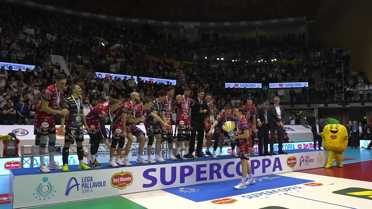 La premiazione della Del Monte® Supercoppa | Trieste