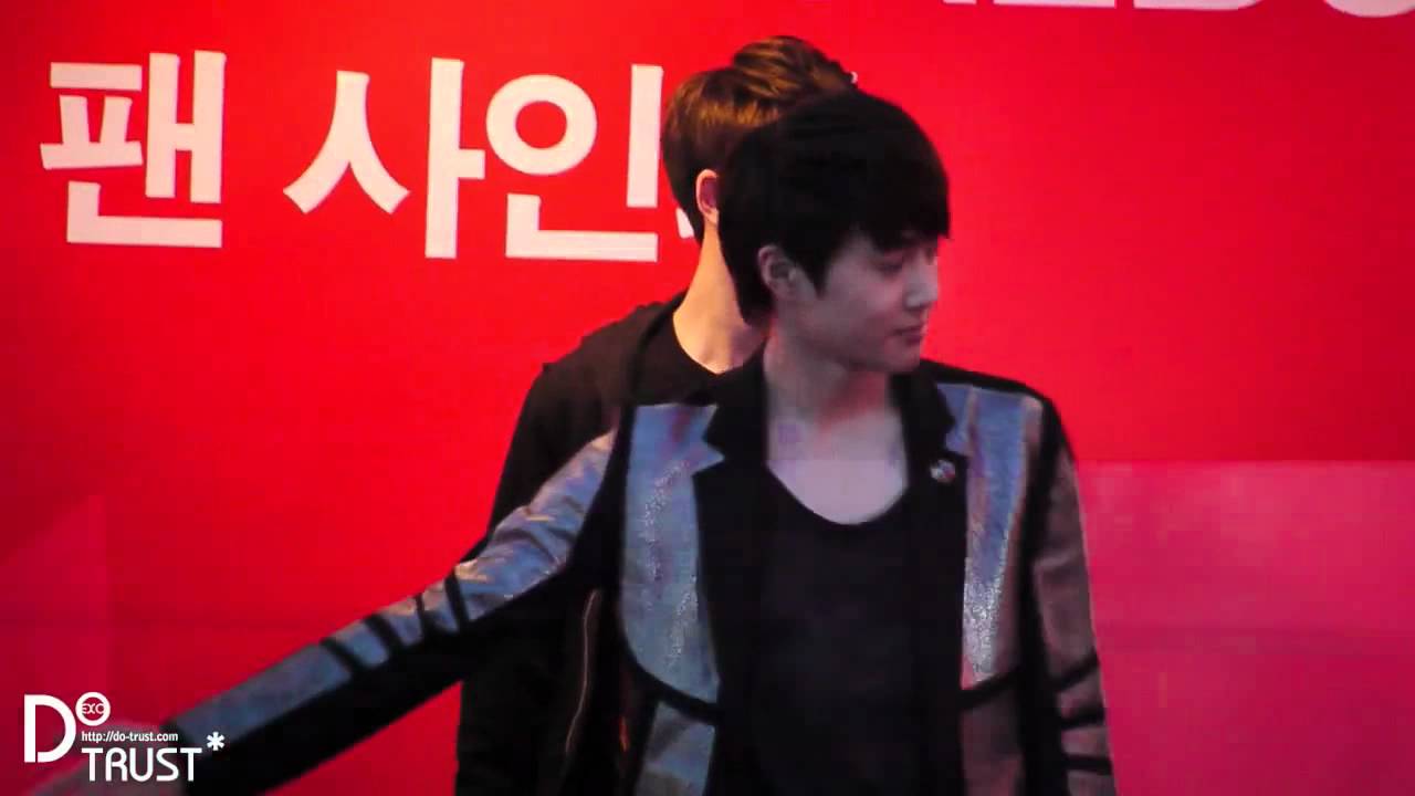 120430 EXO-K Fansign Do Trust
