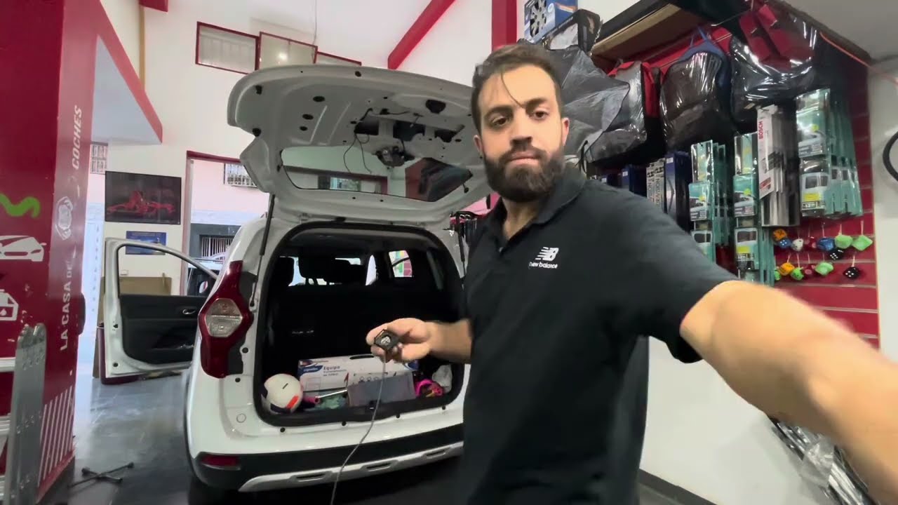 طريقة تركيب الكاميرا الخلفية لسيارة داسيا ورينو Installing the rear camera for Dacia and Renault