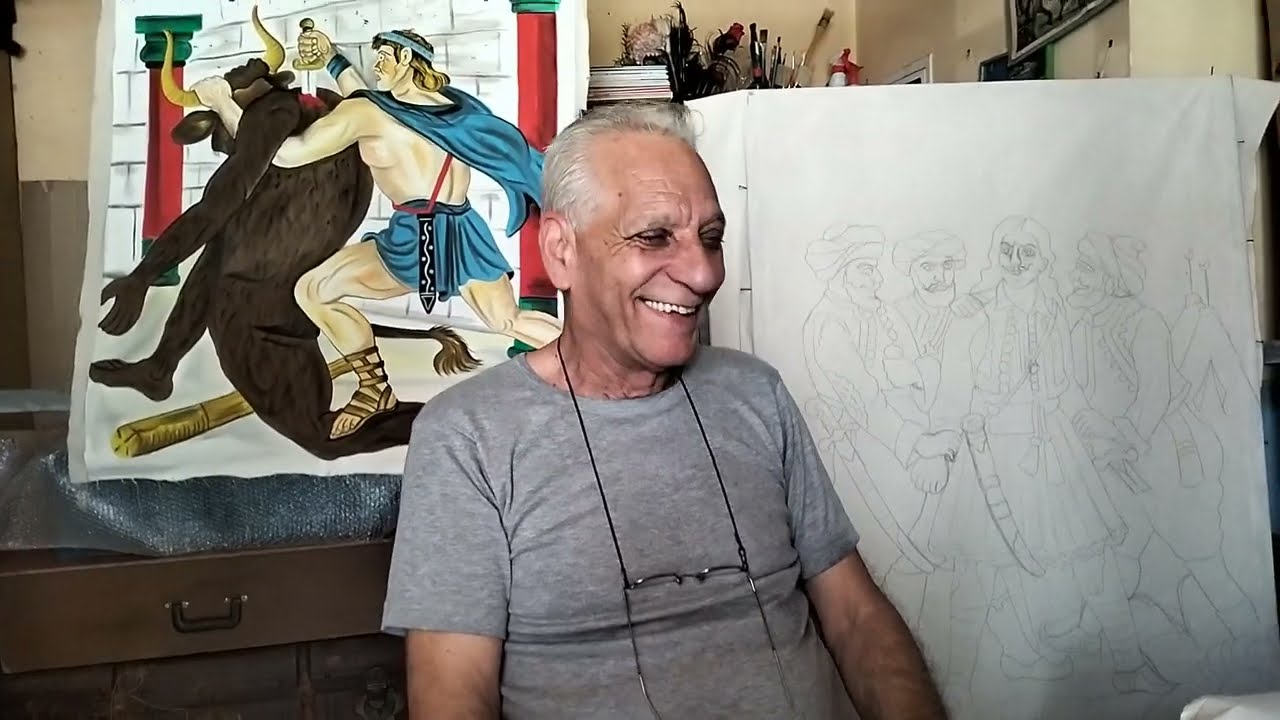 Ο Φώτης Πλέσσας μας υποδέχεται στο εργαστήριο του