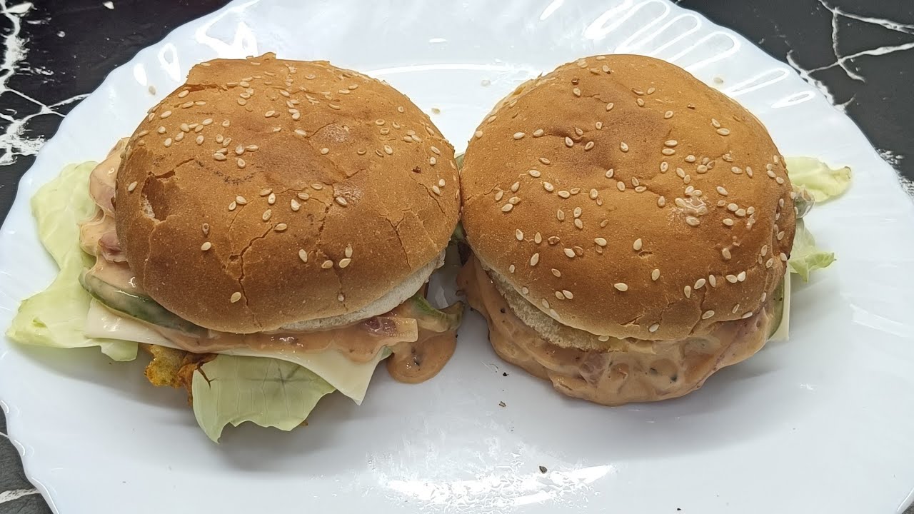 Crispy Chicken Cheese Burger Recipe | Homemade Chicken Burger | चिकन बर्गर रेसिपी | چکن برگر