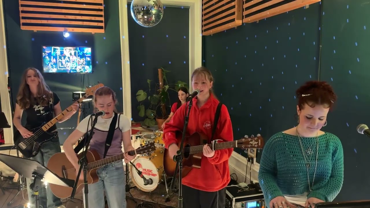 Jam Lab Season 26 | 'The Sofa' Wolf Alice